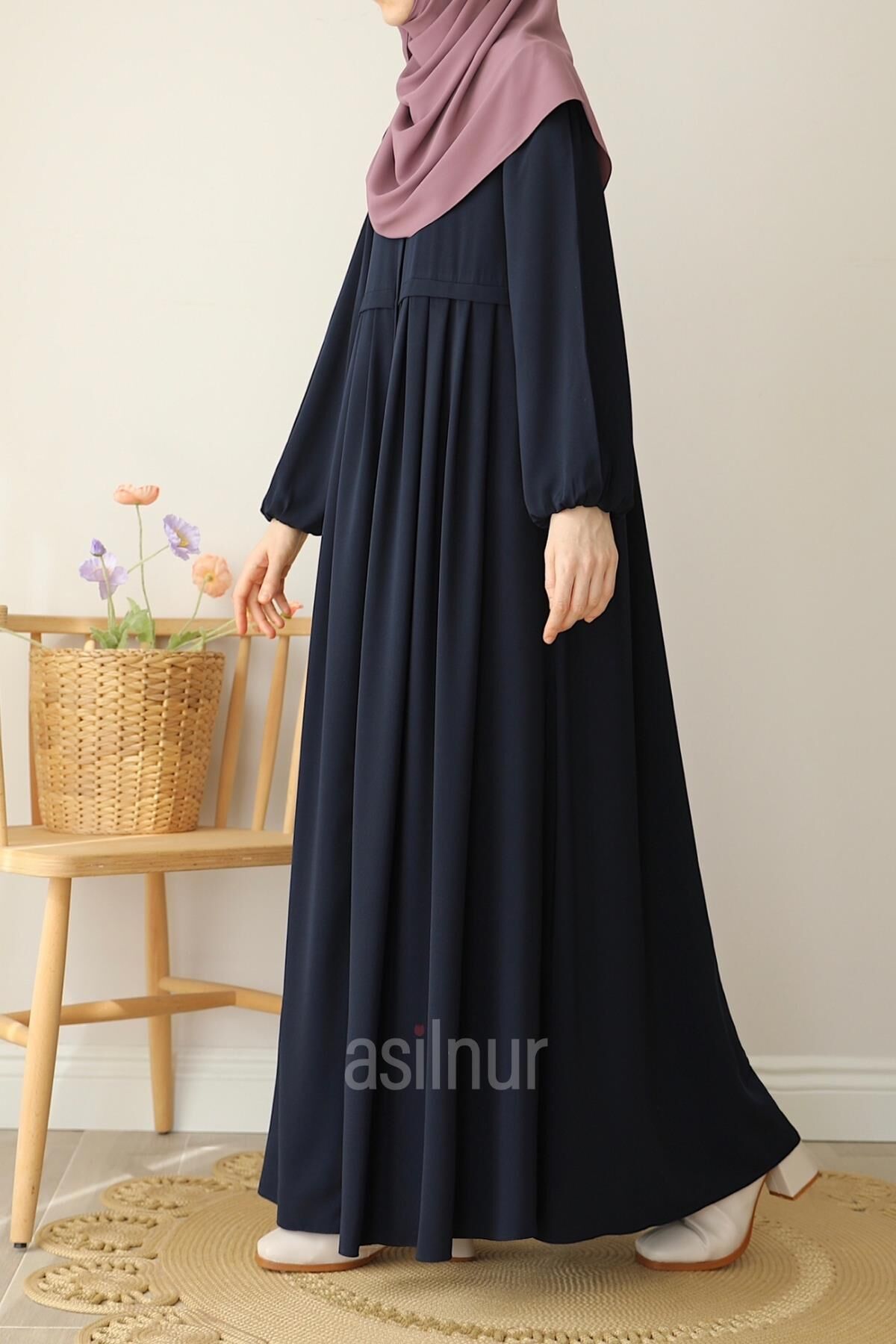 Ebrar Piliseli Ferace Lacivert - 1