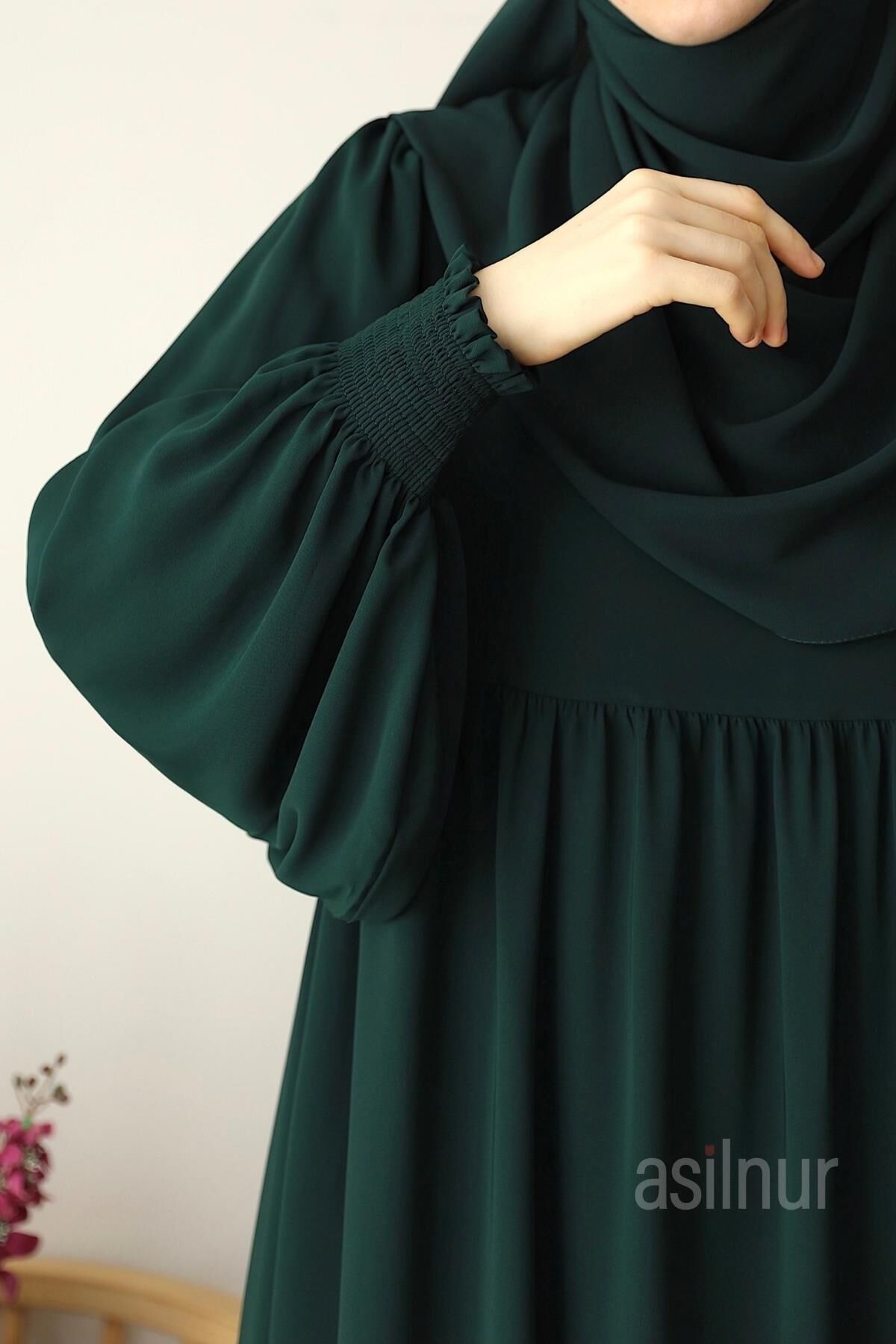 Hüsna Balon Kol Elbise Şal Hediyeli Takım Zümrüt Yeşili - 6
