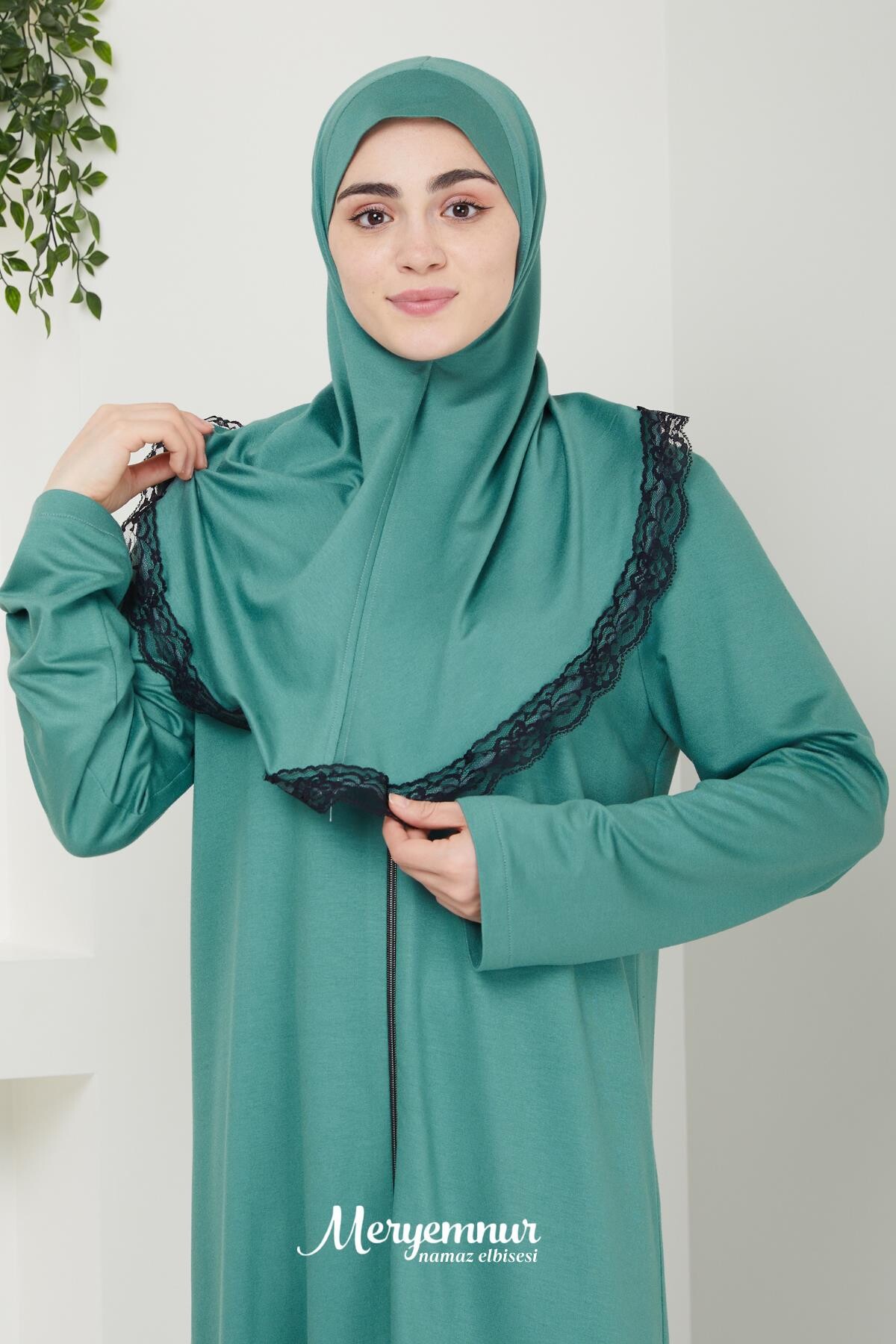 Kendinden Başörtülü Fermuarlı Namaz Elbisesi İki İplik Mint Yeşil - MERYEMNUR