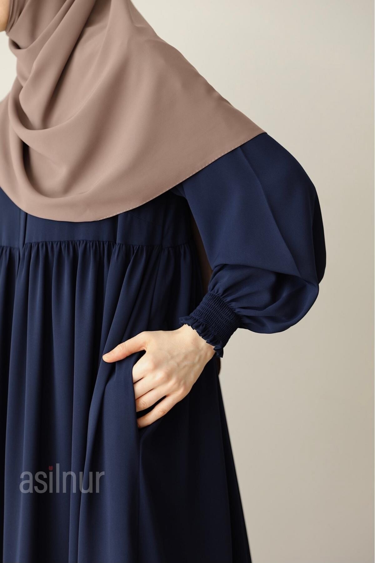 Mina Ferace Lacivert - 6