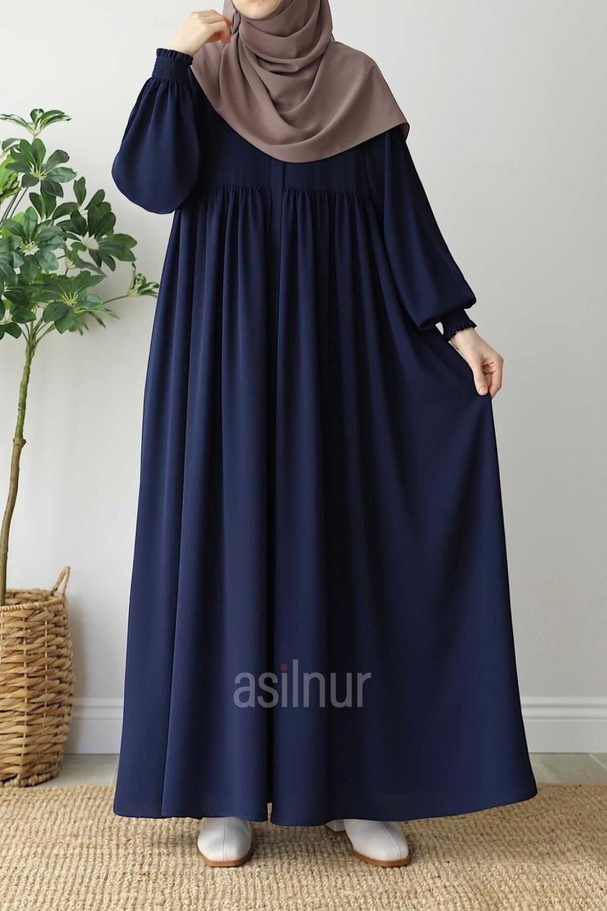 Mina Ferace Lacivert - 1