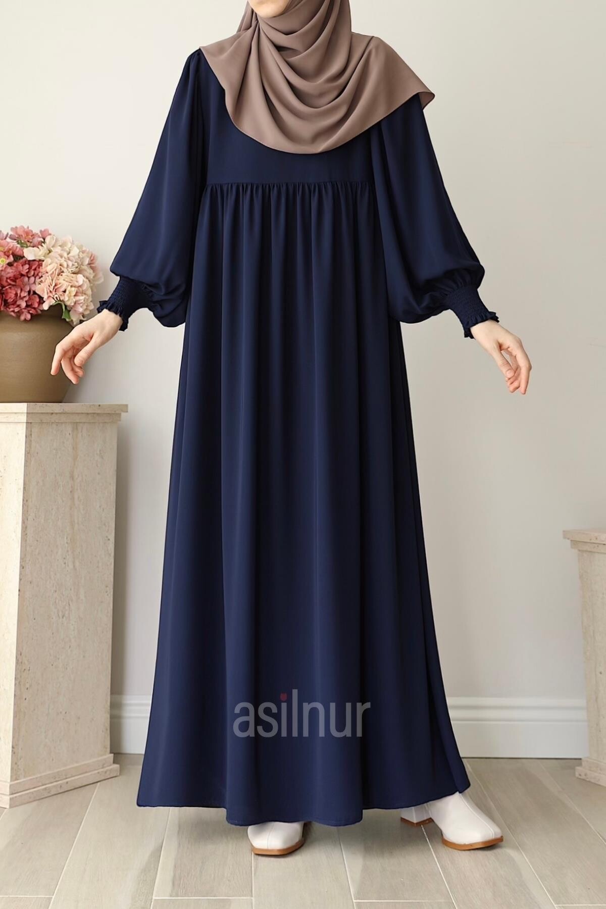 Rana Balon Kol Ferace Lacivert 